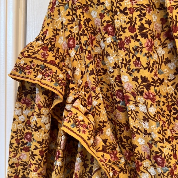 NWT Max Studio Floral Deep V Belted Peasant Blouse - Picture 6 of 11